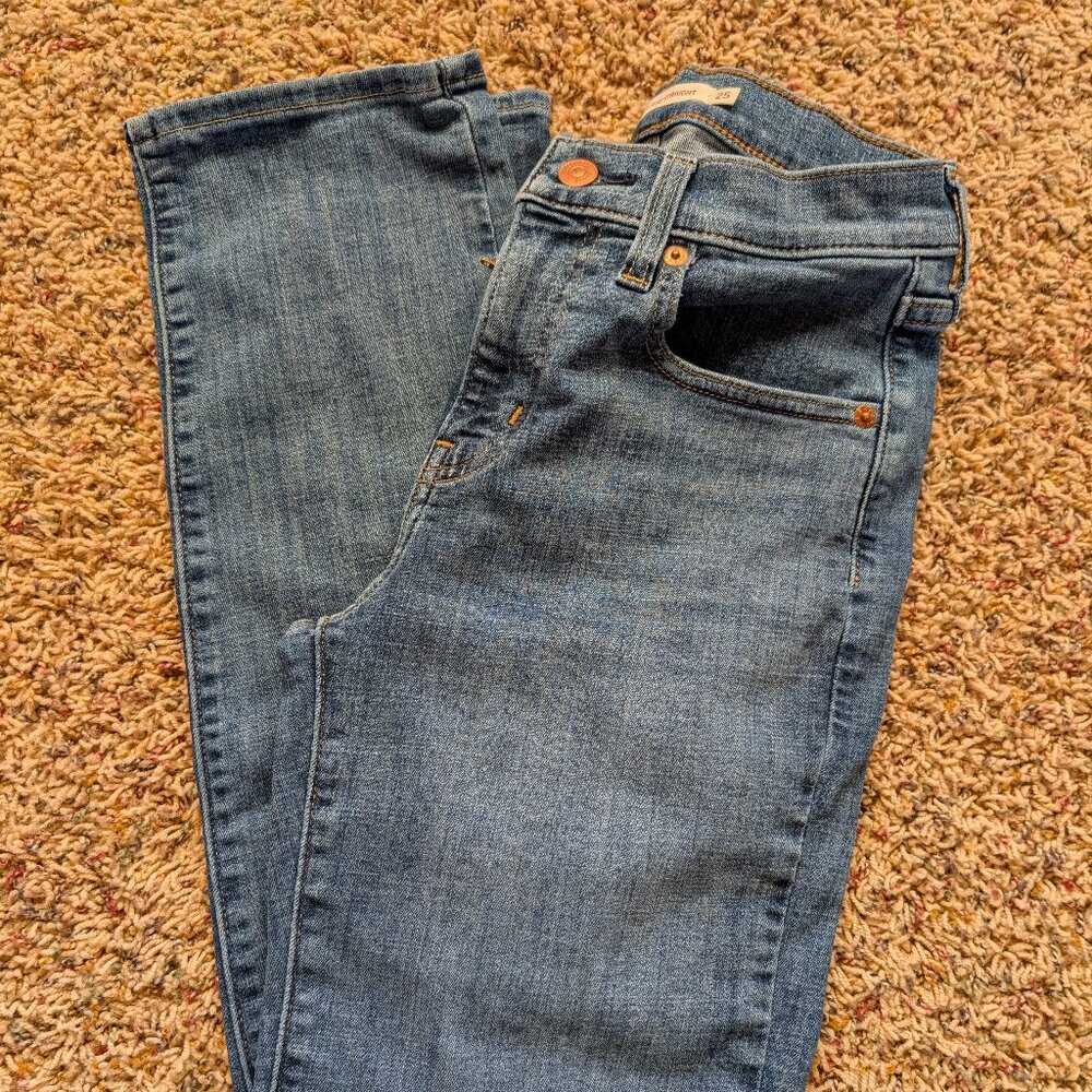 Levi's 724 High Rise Straight Jeans